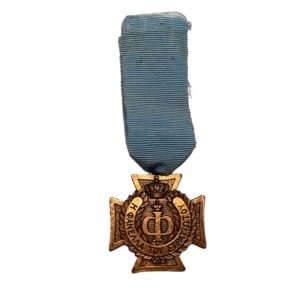 Μετάλλιο , Η φανέλα του στρατιώτη. Παράσημα - Στρατιωτικά μετάλλια - Τάγματα αριστείας